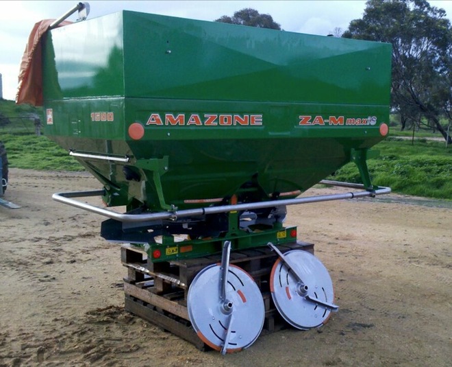 Amazone ZAM 3,000ltr Spreader For Sale Farm Tender